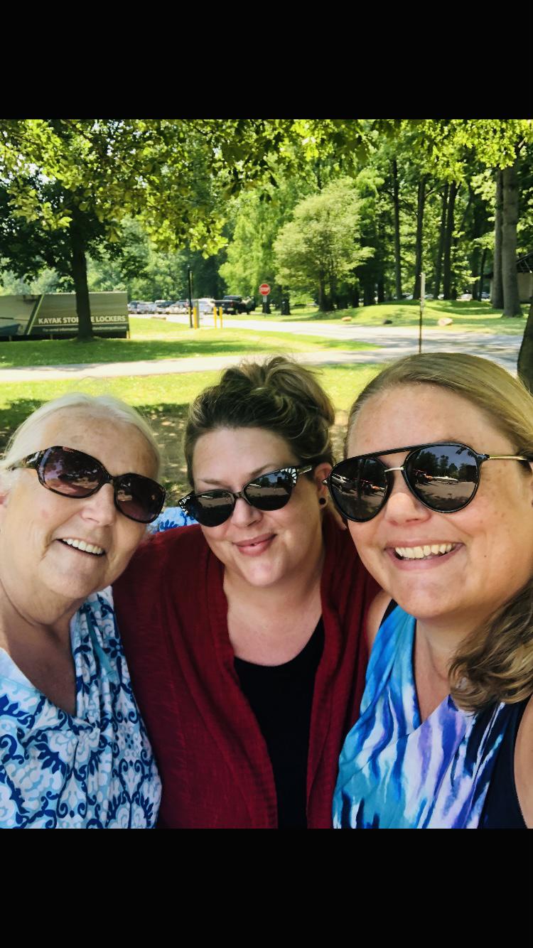 Mum and her girls ✨