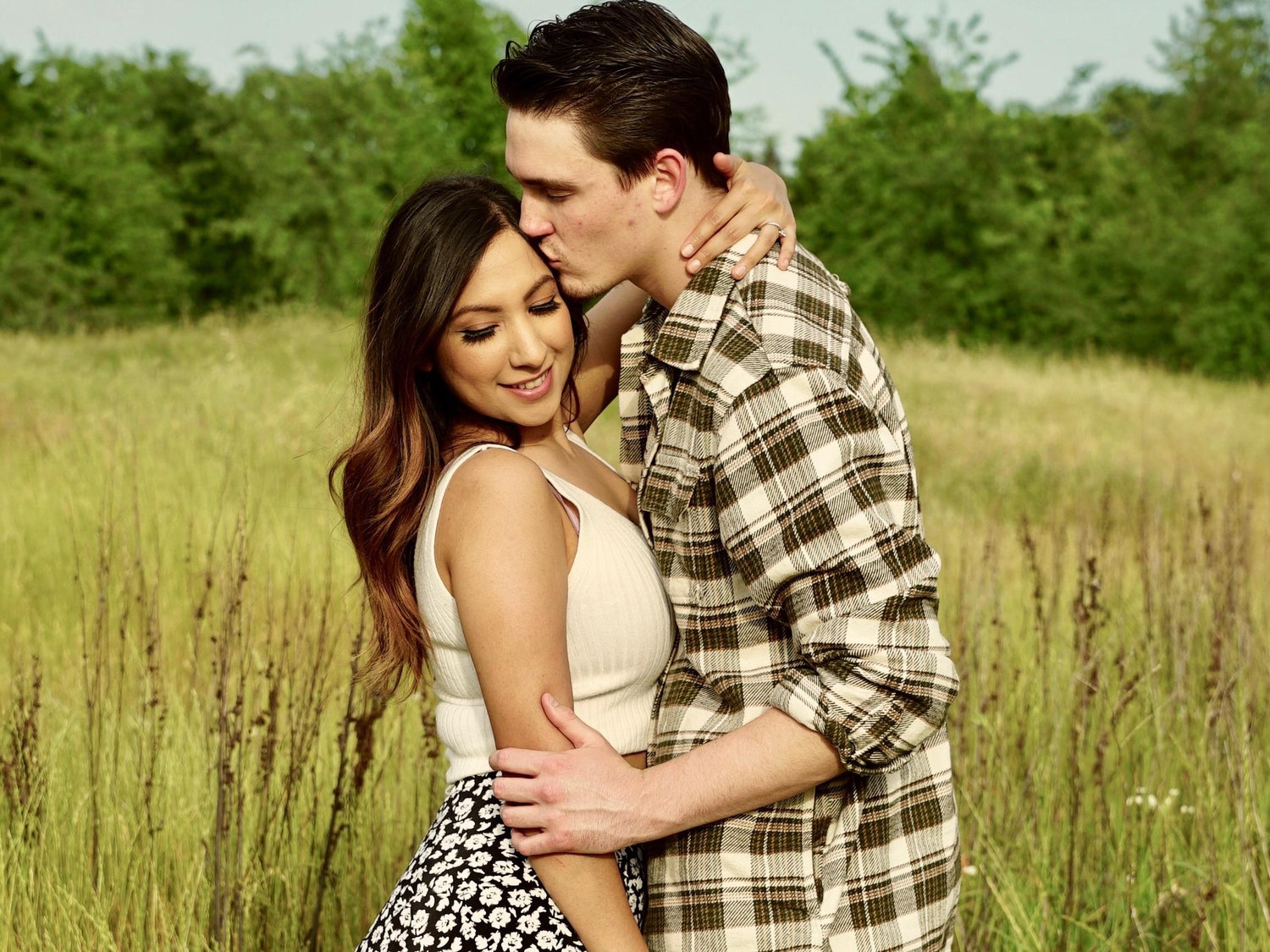 The Wedding Website of Mimi Pedroza and Hunter Miller