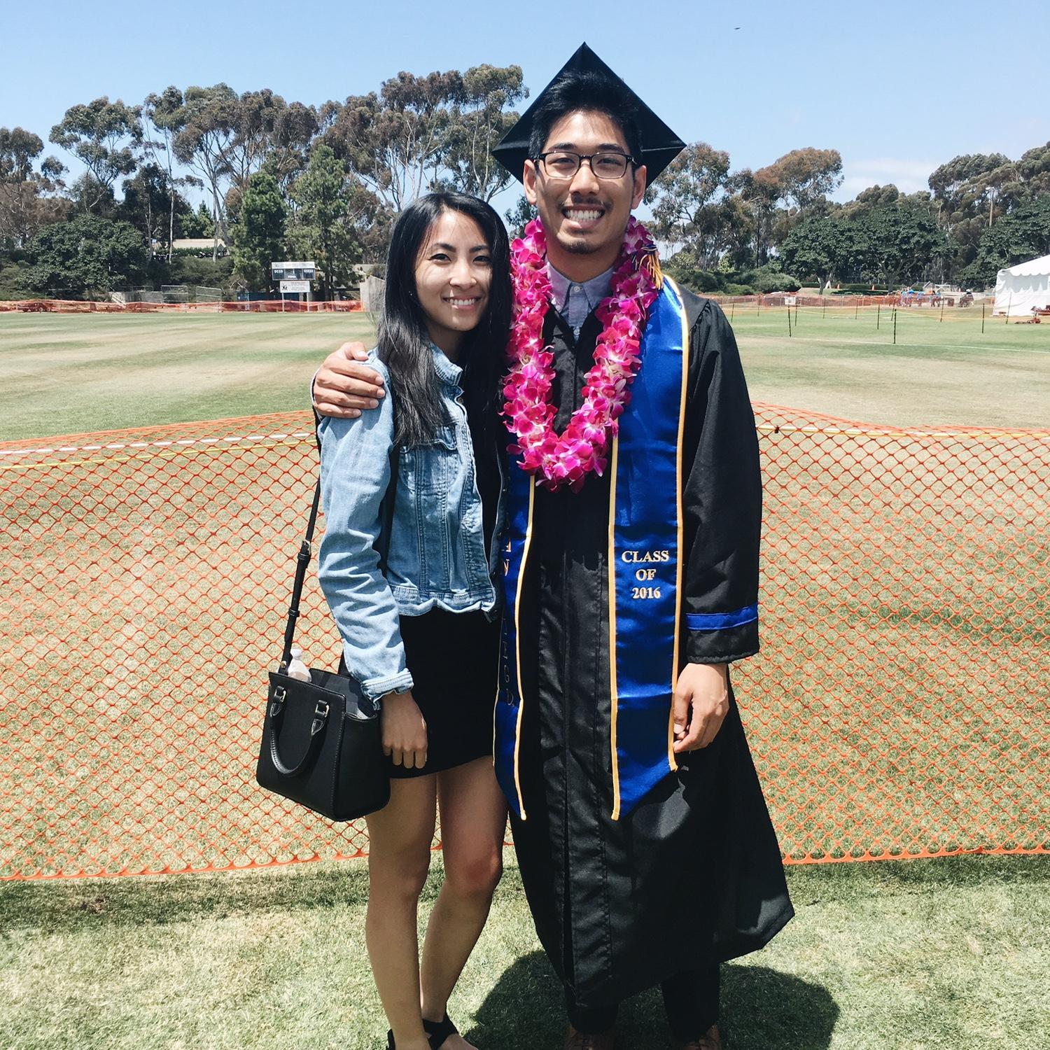 Their first picture together! Can you believe Amanda met Andrew’s whole family barely a month after dating? (June 2016)