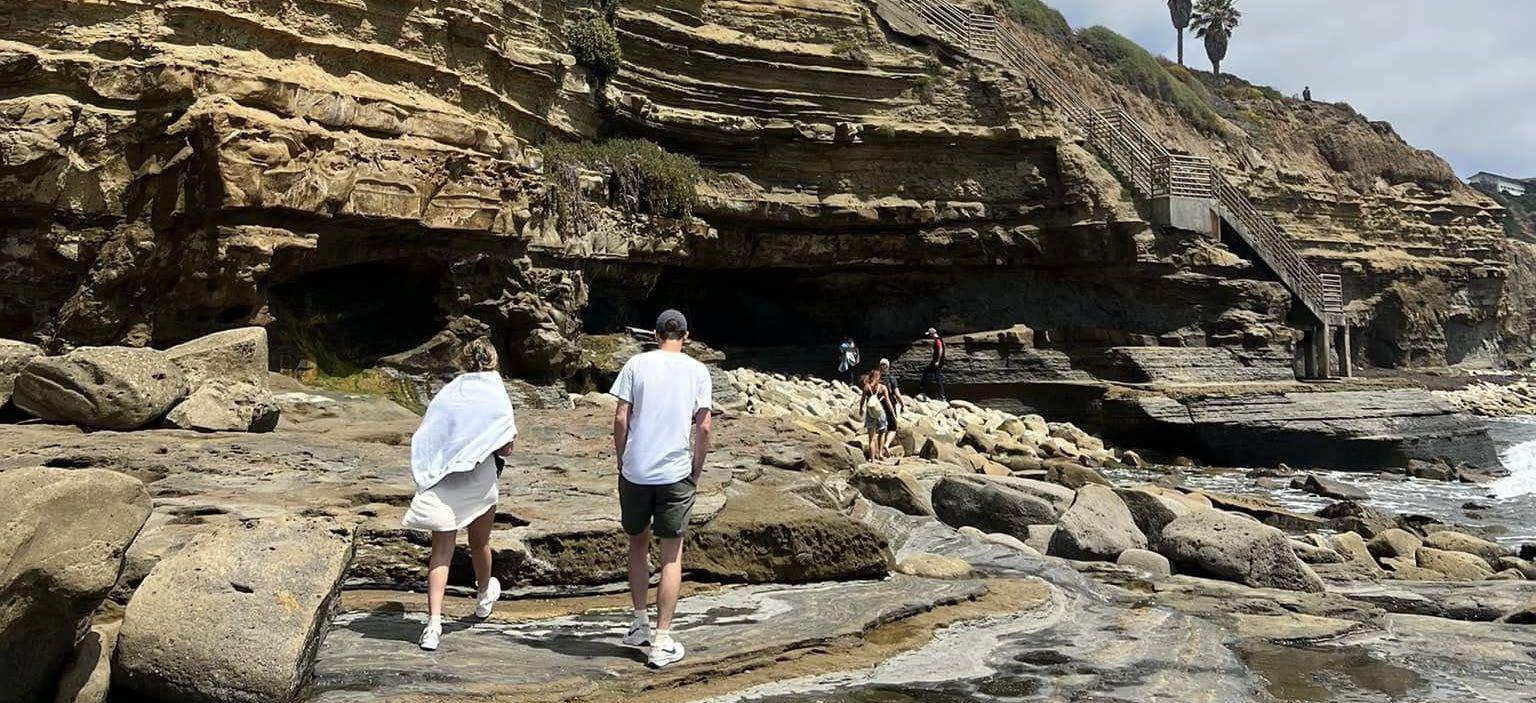 The Wedding Website of Lia DeMarco and Justin Golosky