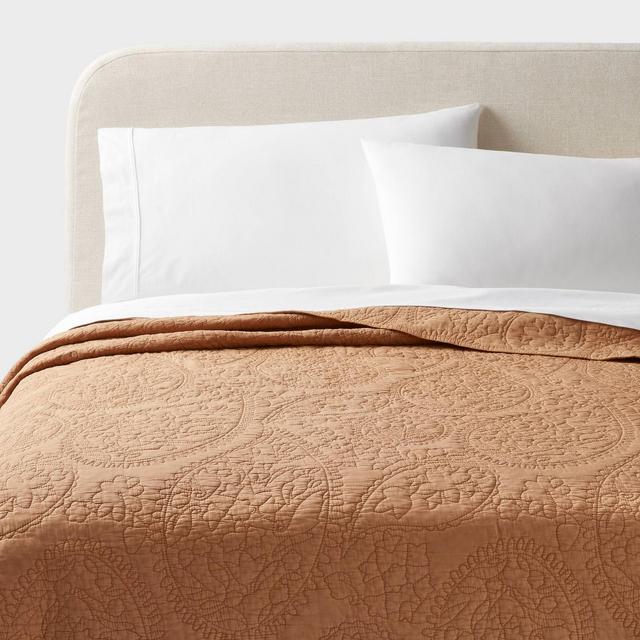 Full/Queen Garment Washed Paisley Stitch Quilt Camel - Threshold™