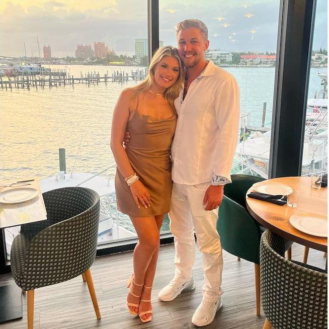 Ambers 30th birthday dinner the day after we got engaged in the Bahamas! 💘💘