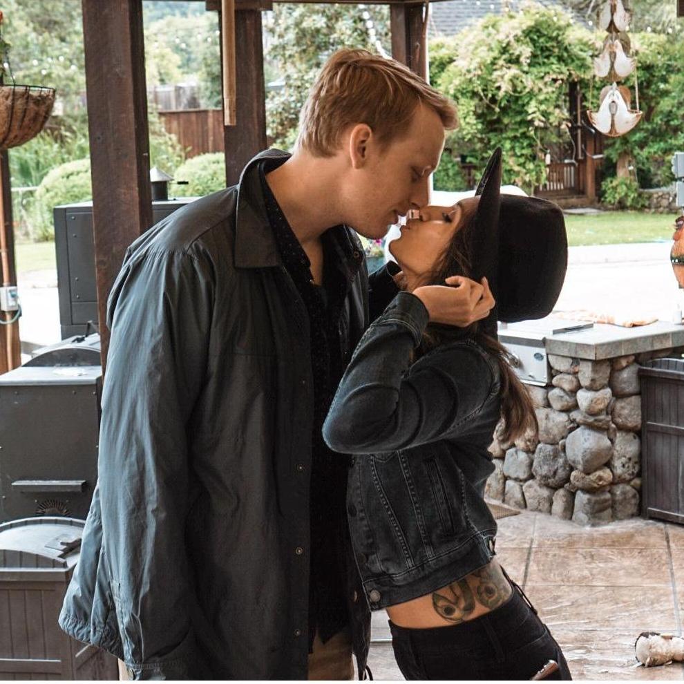 Kisses before for Bottle Rock.