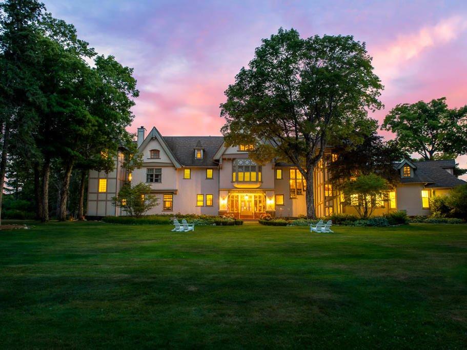 The Wedding Website of Emily Watkins and Jennifer Sharkey
