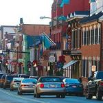 Explore Historic Downtown Leesburg