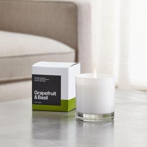 Grapefruit and Basil Scented Candle