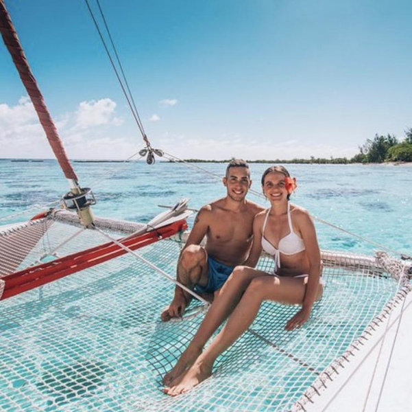 Private Catamaran Tour of Mo'orea