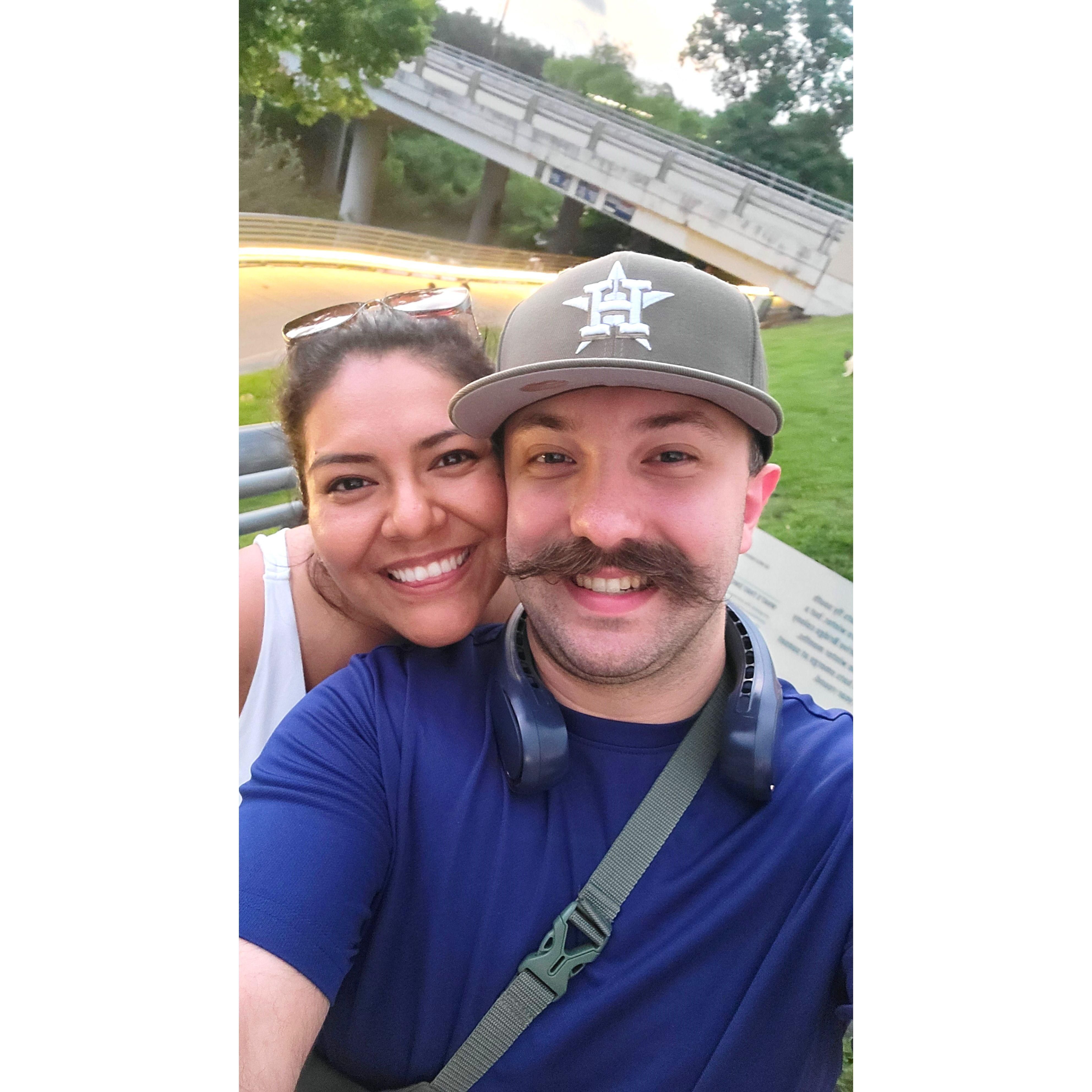 Joseph and Laura enjoyed an iconic Houston experience at the Bat Bridge on Waugh Drive, where bats danced in the twilight against a stunning sunset, mirroring their love taking flight