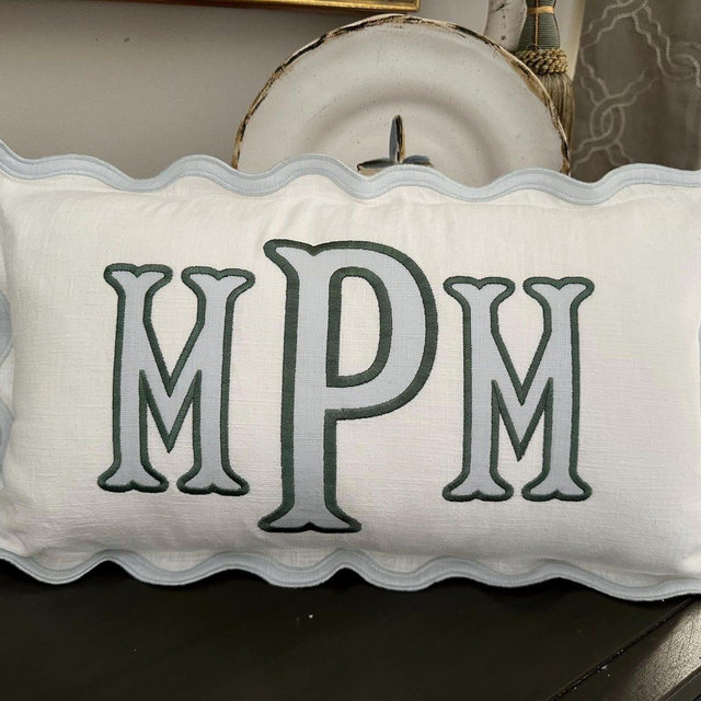 12x20 Applique Name Pillow, Personalized Scallop Pillow, Personalized Pillow, Monogram Scallop Pillow, Custom Nursery Pillow, Dorm Pillow