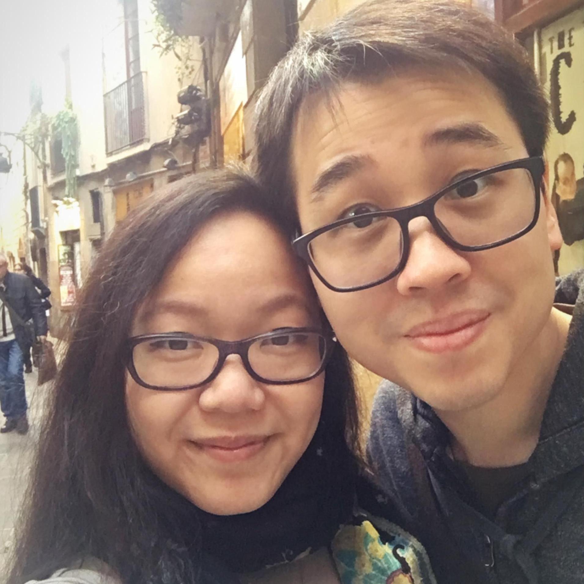 Soaking in the picturesque streets of Barcelona (2016)