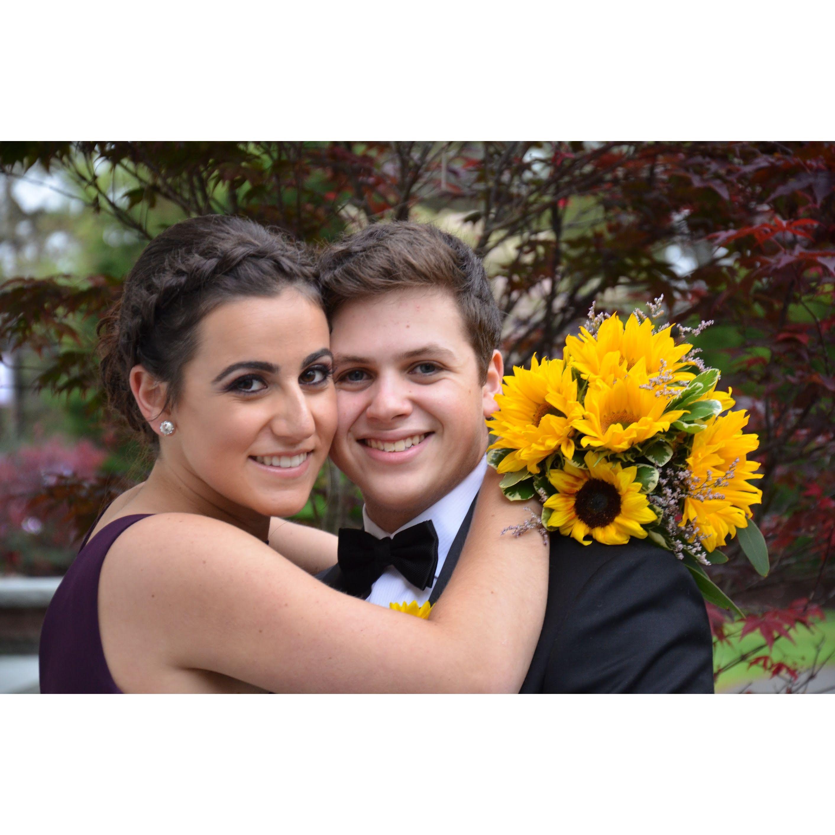 Zoë's senior prom