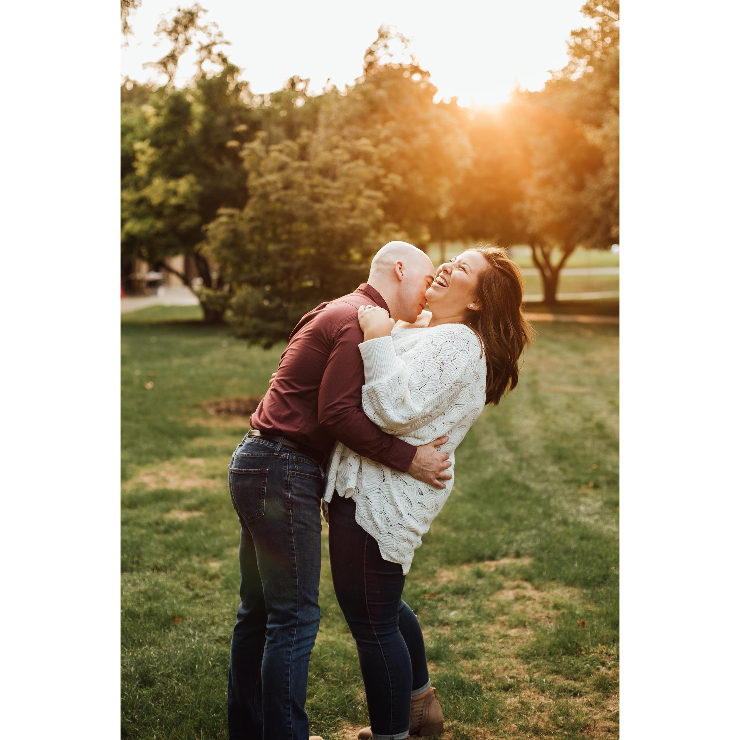 Engagement photos at Lakeside Park & Rose Garden
by Chantel Vandriessche Photography
