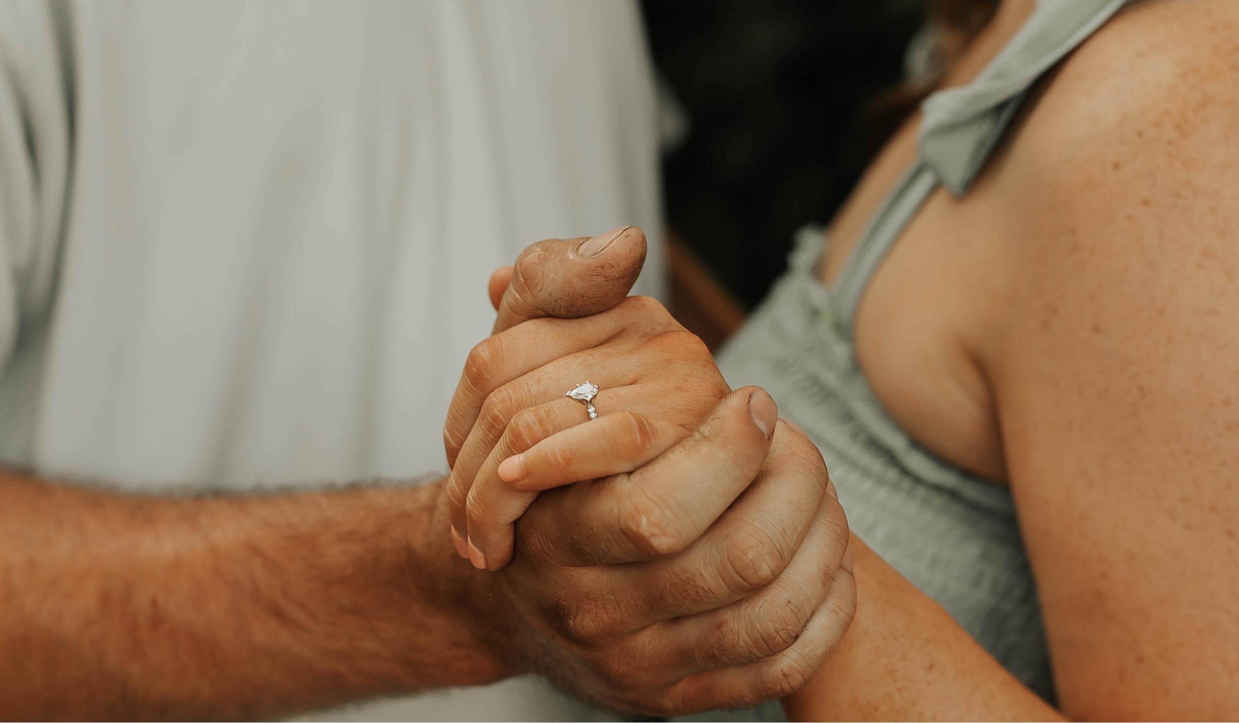 The Wedding Website of Leslie Dickinson and Jakob Curl