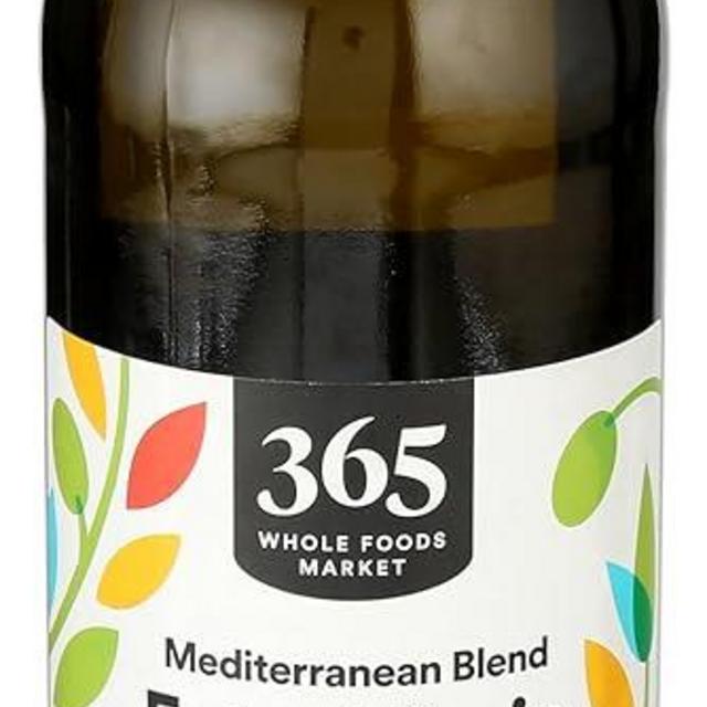 365 by Whole Foods Market, Extra Virgin Mediterranean Olive Oil, 33.8 Fl Oz