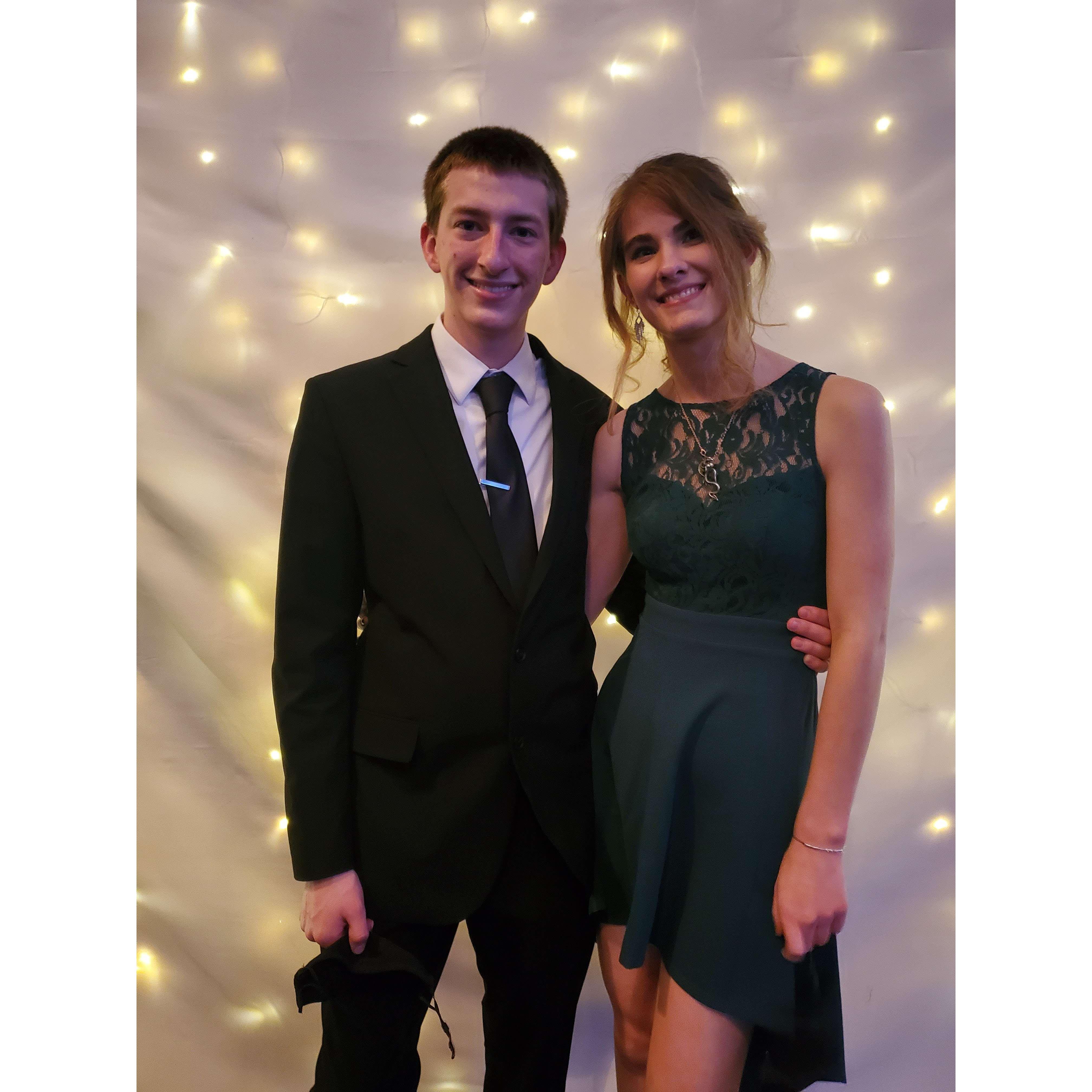 Two year anniversary and USD make up prom