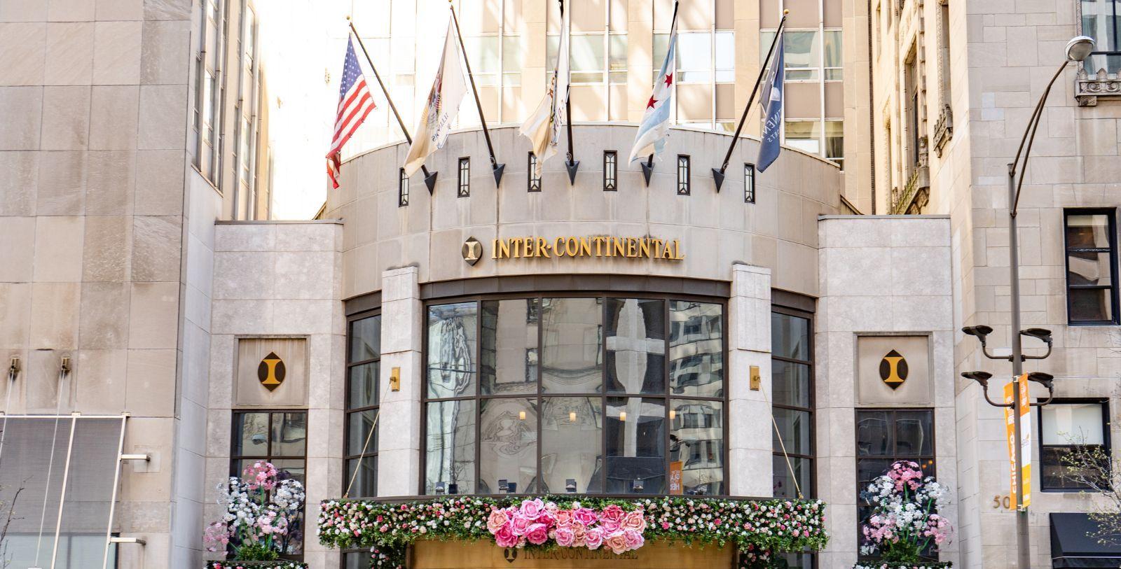 The Wedding Website of Julia Emmons and Ahmol Fozdar