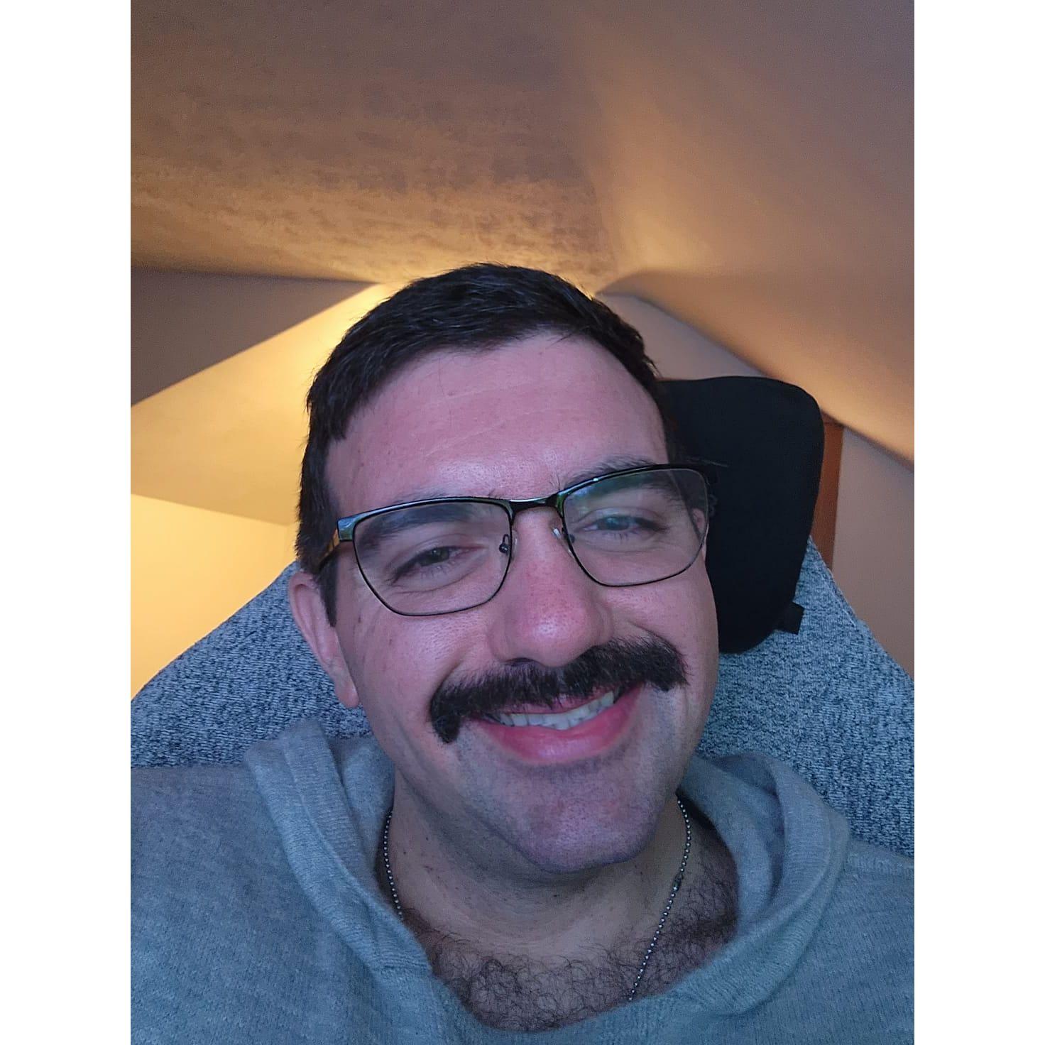 The only picture Catherine had of Kevin before their first date.