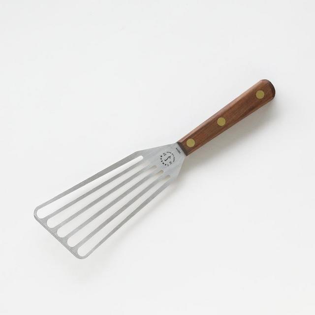 Lamson Chef's Slotted Turner 3" x 6" with Walnut Handle, Right Hand