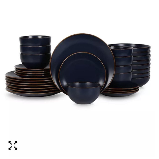 Brasa 32 Pc. Dinnerware Set, Service for 8