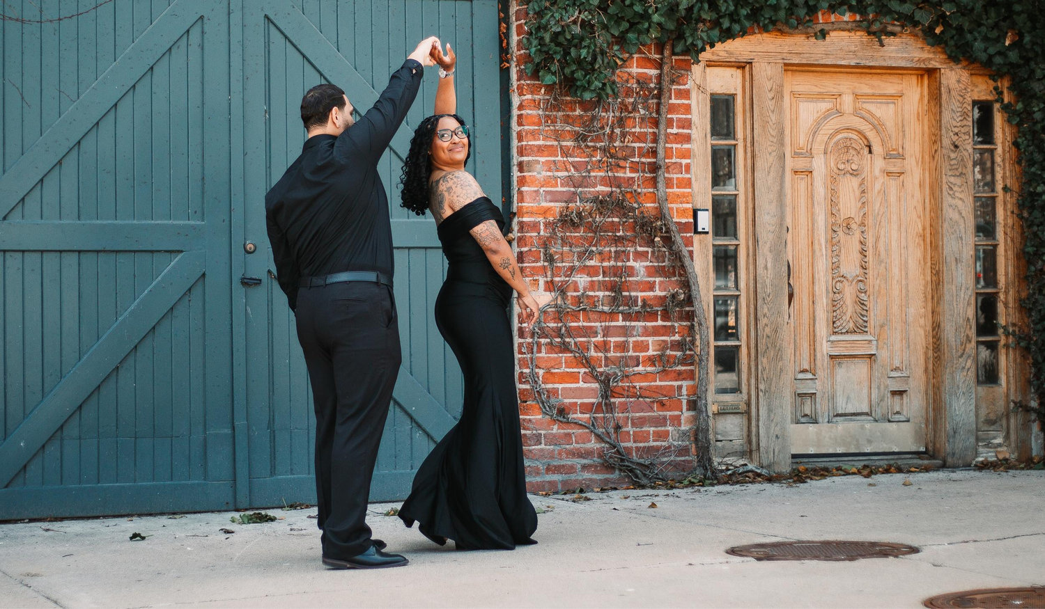 The Wedding Website of Dariyana Mitchell and Jordan Smith