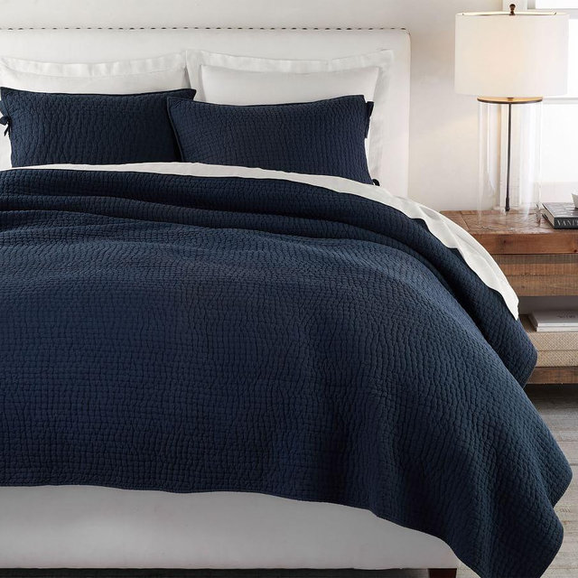 Midnight Blue Pick-Stitch Handcrafted Cotton/Linen Quilt, Full/Queen