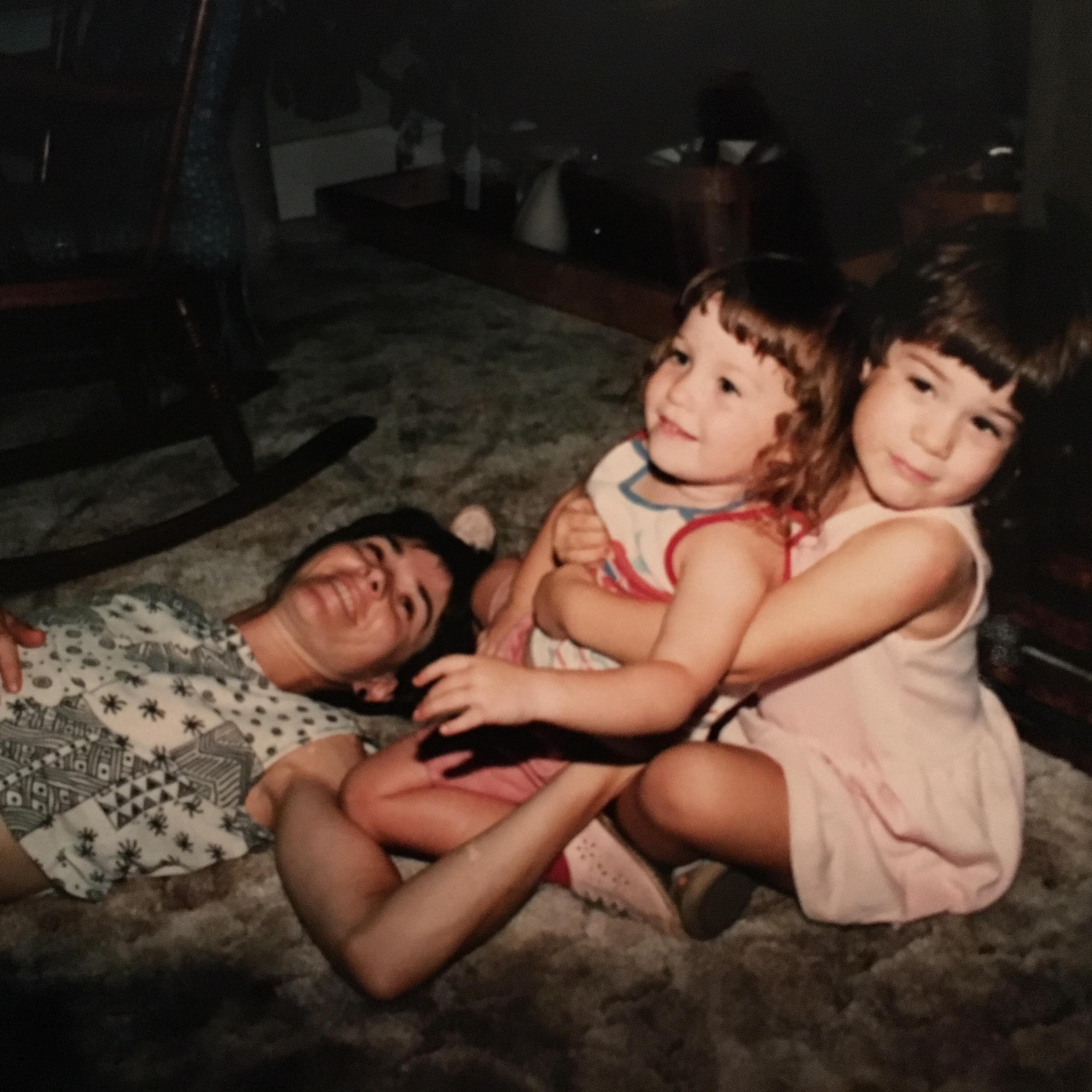 Mini-Nikki, sister Jess and Mom