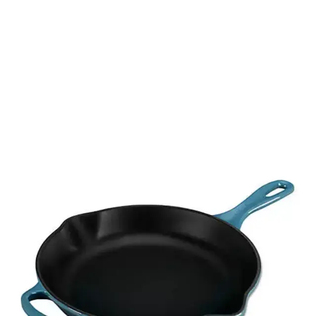 Le Creuset Signature 10.25-in. Iron Handle Skillet