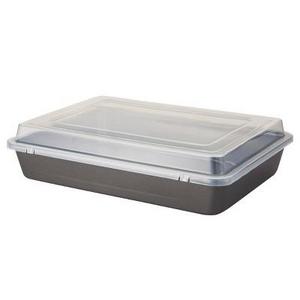 Wilton Ultra Bake Professional 9" x 13" Nonstick Baking Pan with Cover