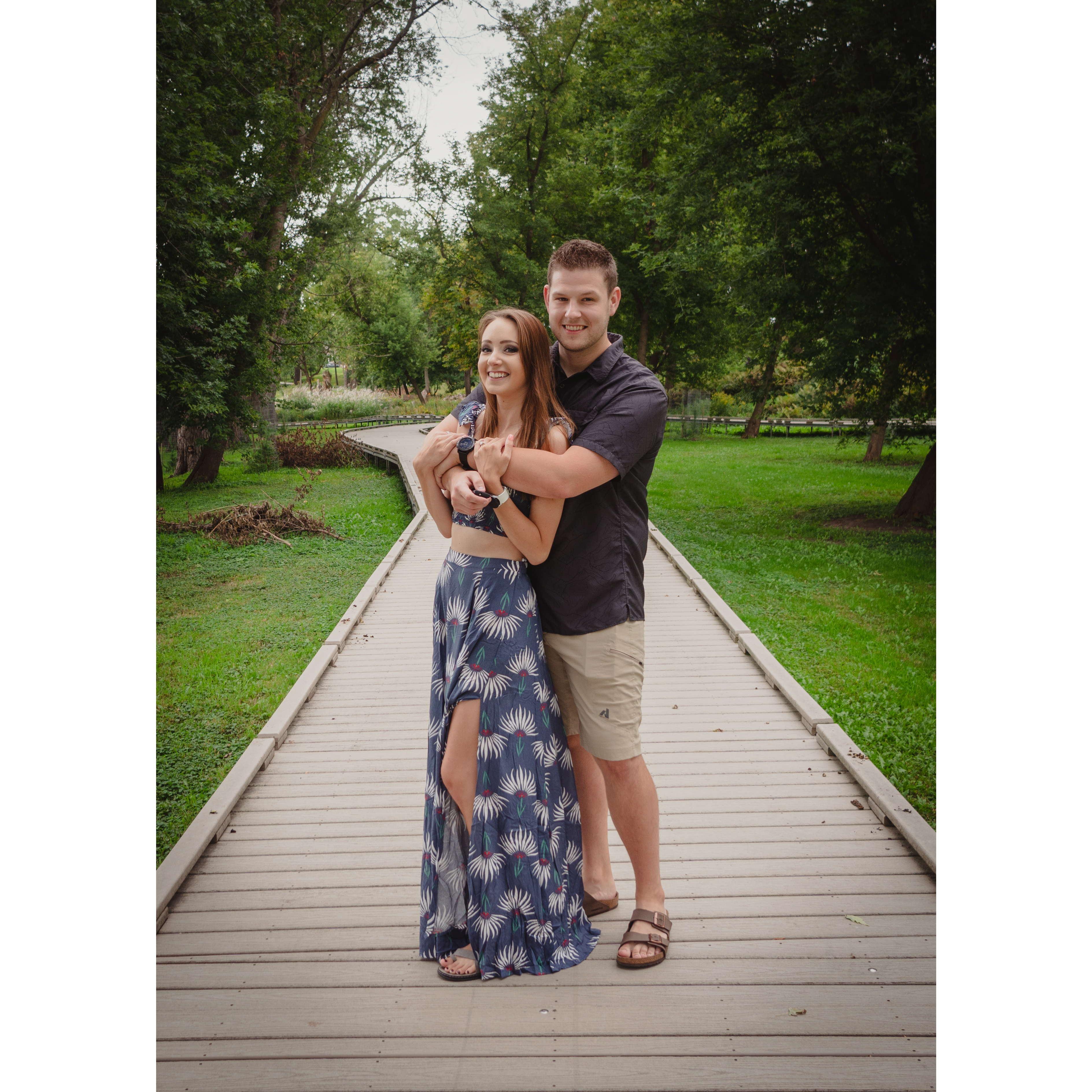 Engagement Photos in Settlers Park (Mequon/Thiensville, WI)