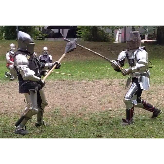 Cole on the right, steel armor fighting!