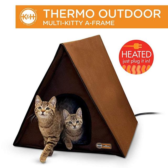 K&H Pet Products Outdoor Multi-Kitty A-Frame Heated and Insulated, Chocolate Brown