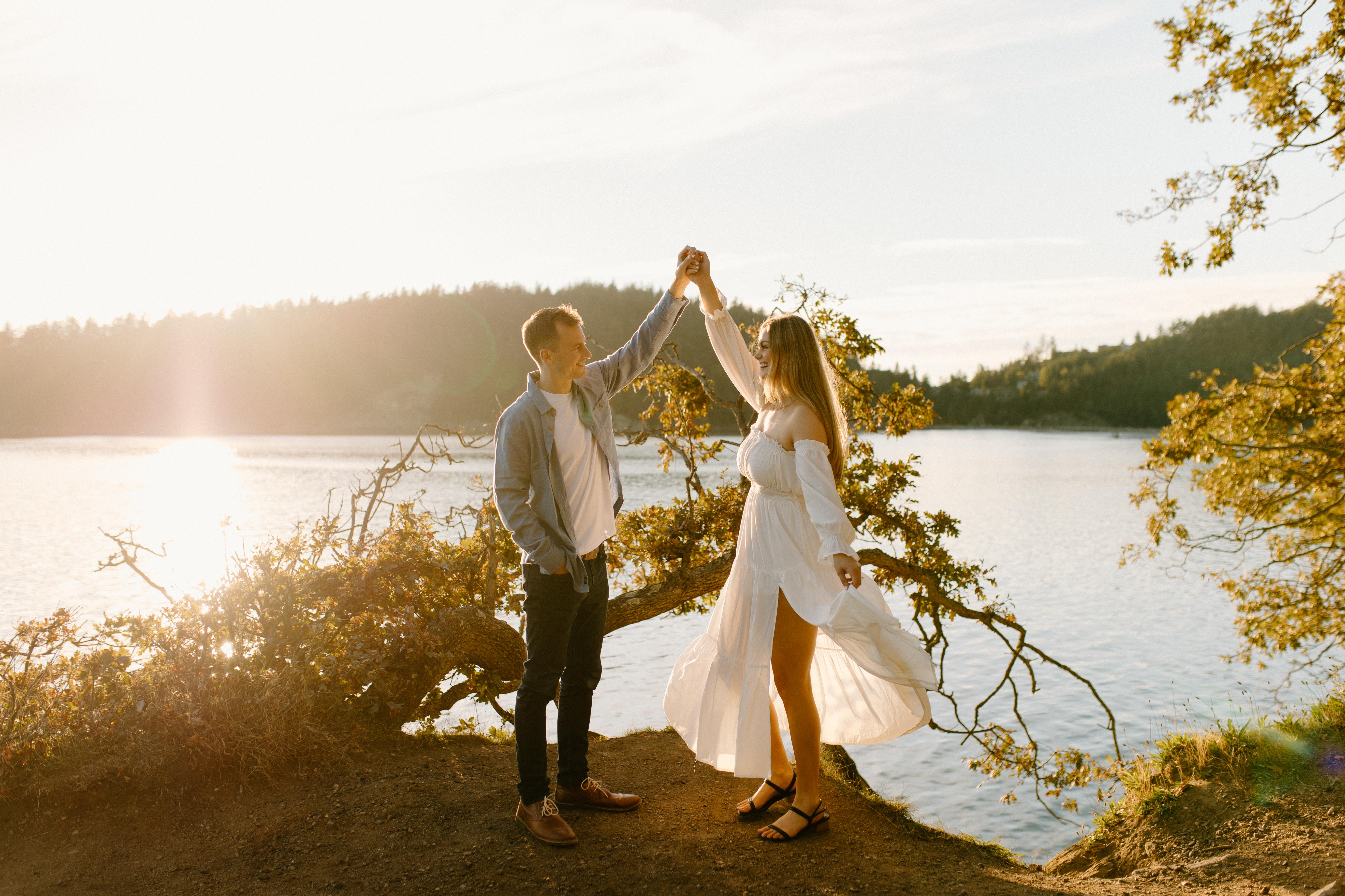 The Wedding Website of Ashlan Applegate and Cody Tyo