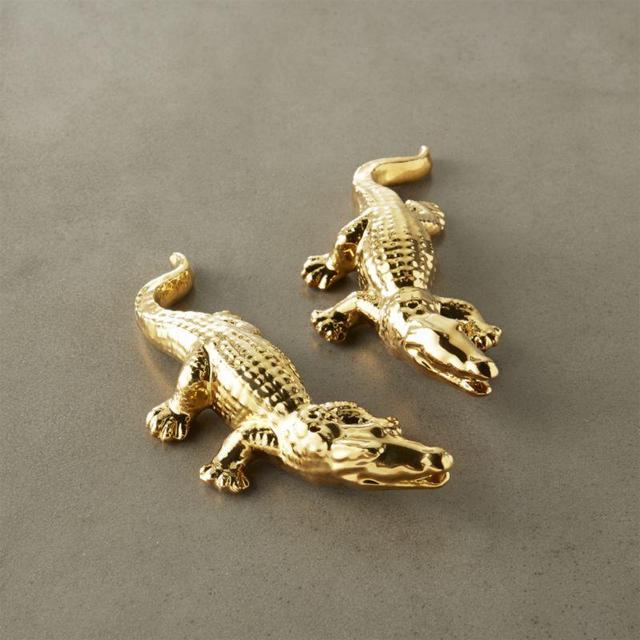 2-piece gold alligator salt and pepper set