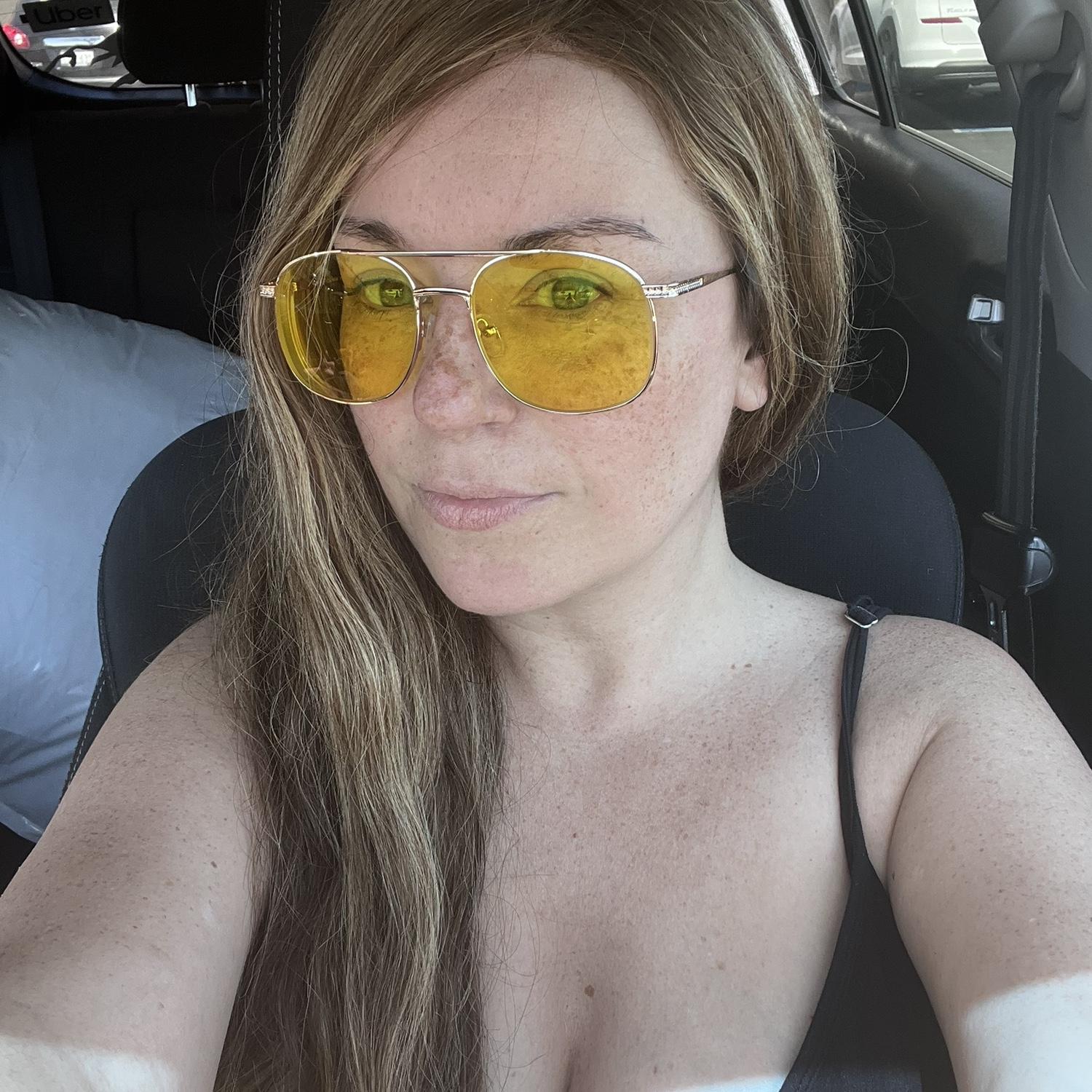 New glasses for the wedding! Semi funny story: my ex picked out my glasses 9-10 years ago and I just didn’t really want to have anything tied to him on my wedding day 😆