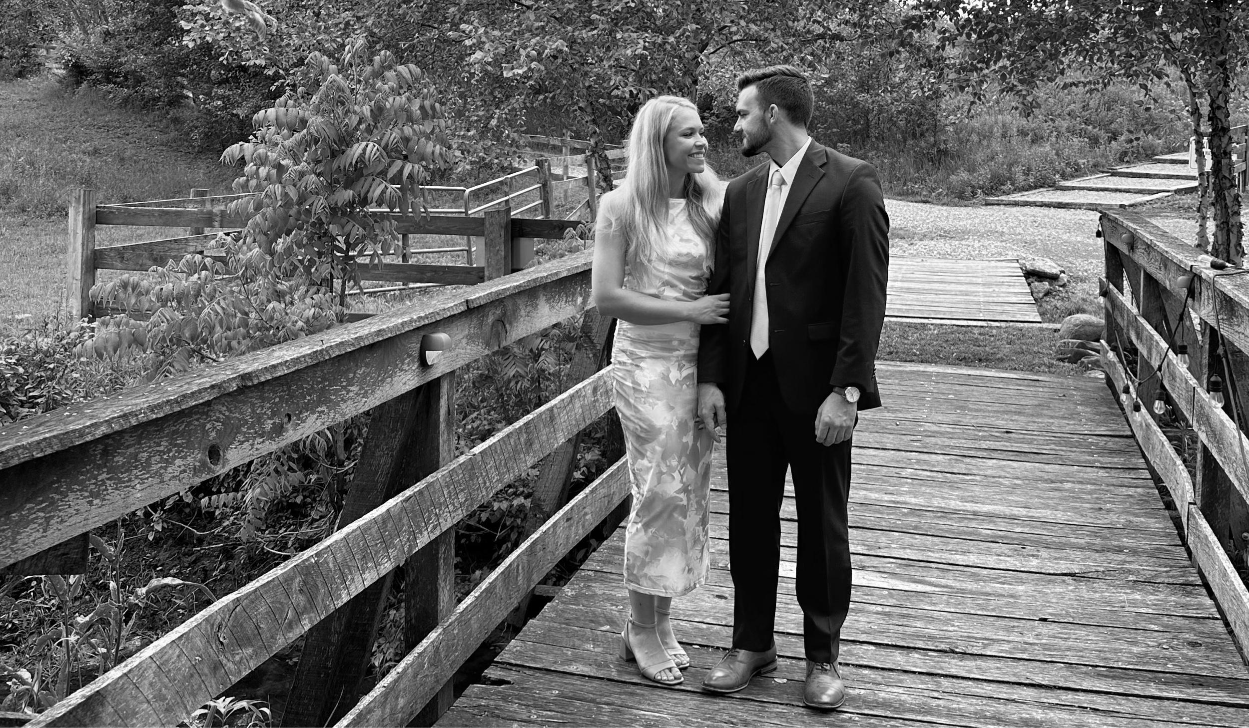 The Wedding Website of Amber Reynolds and Levi Mainous