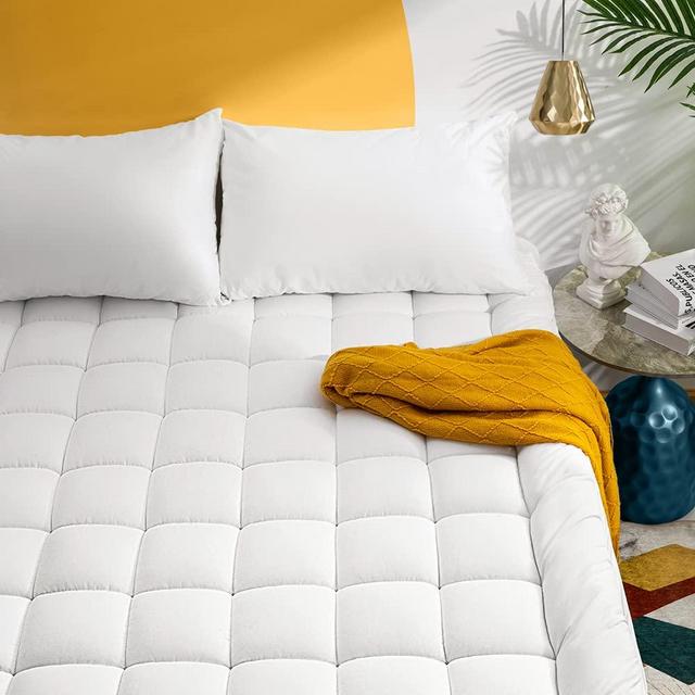 Shilucheng King Mattress Pad Pillow Top Mattress Topper Quilted Fitted Mattress Protector Cotton Top with Deep Pocket Cooling Mattress Cover(King Size ,White)