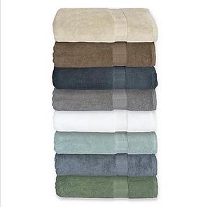 DKNY Mercer Bath Sheet in White