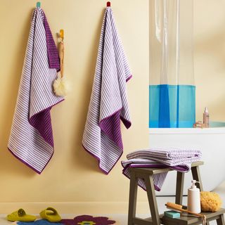 Play Reversible Terry Bright Bath Towel, Set of 4