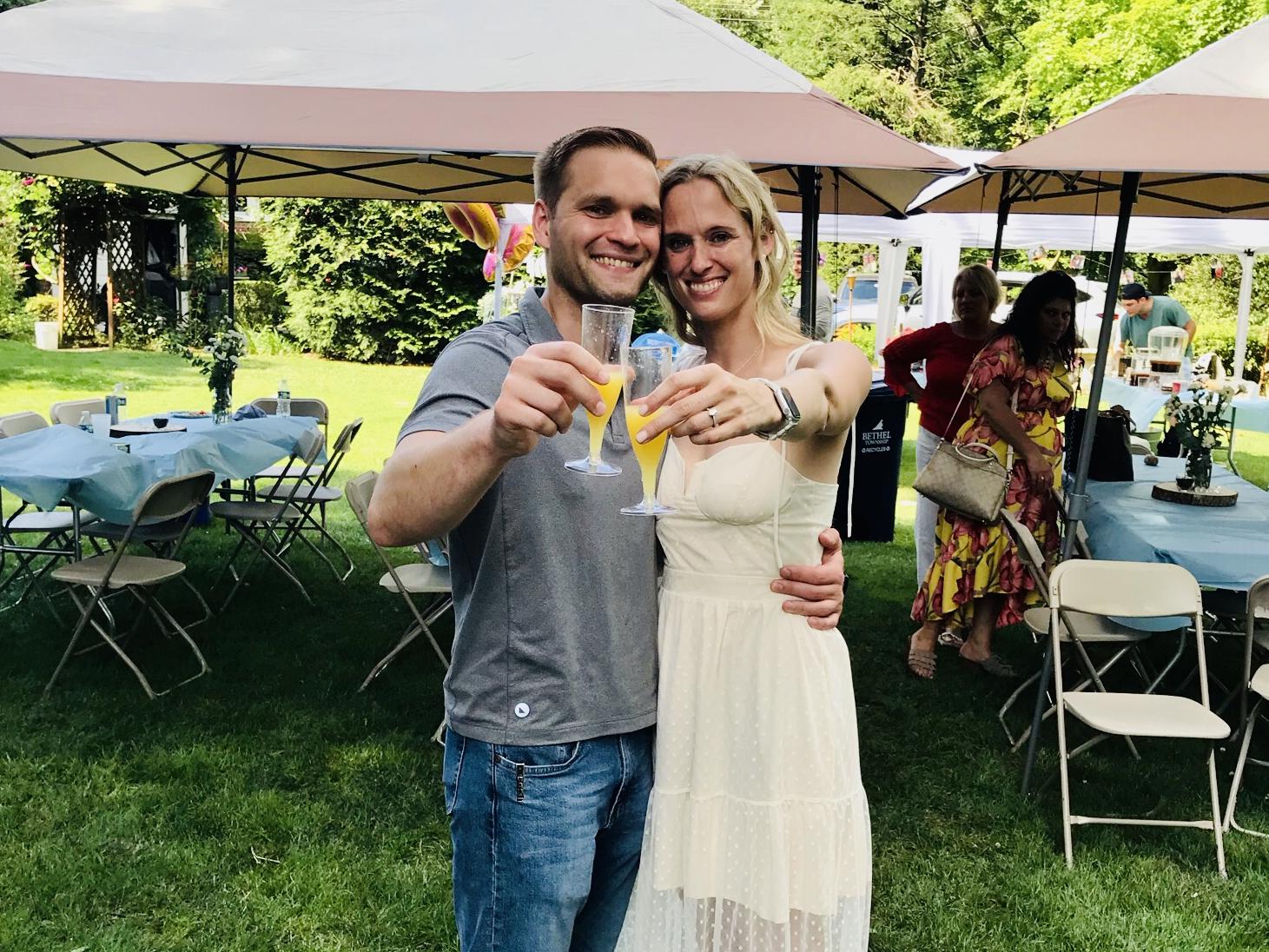 The Wedding Website of Kelly Tustin and Chris Knoell