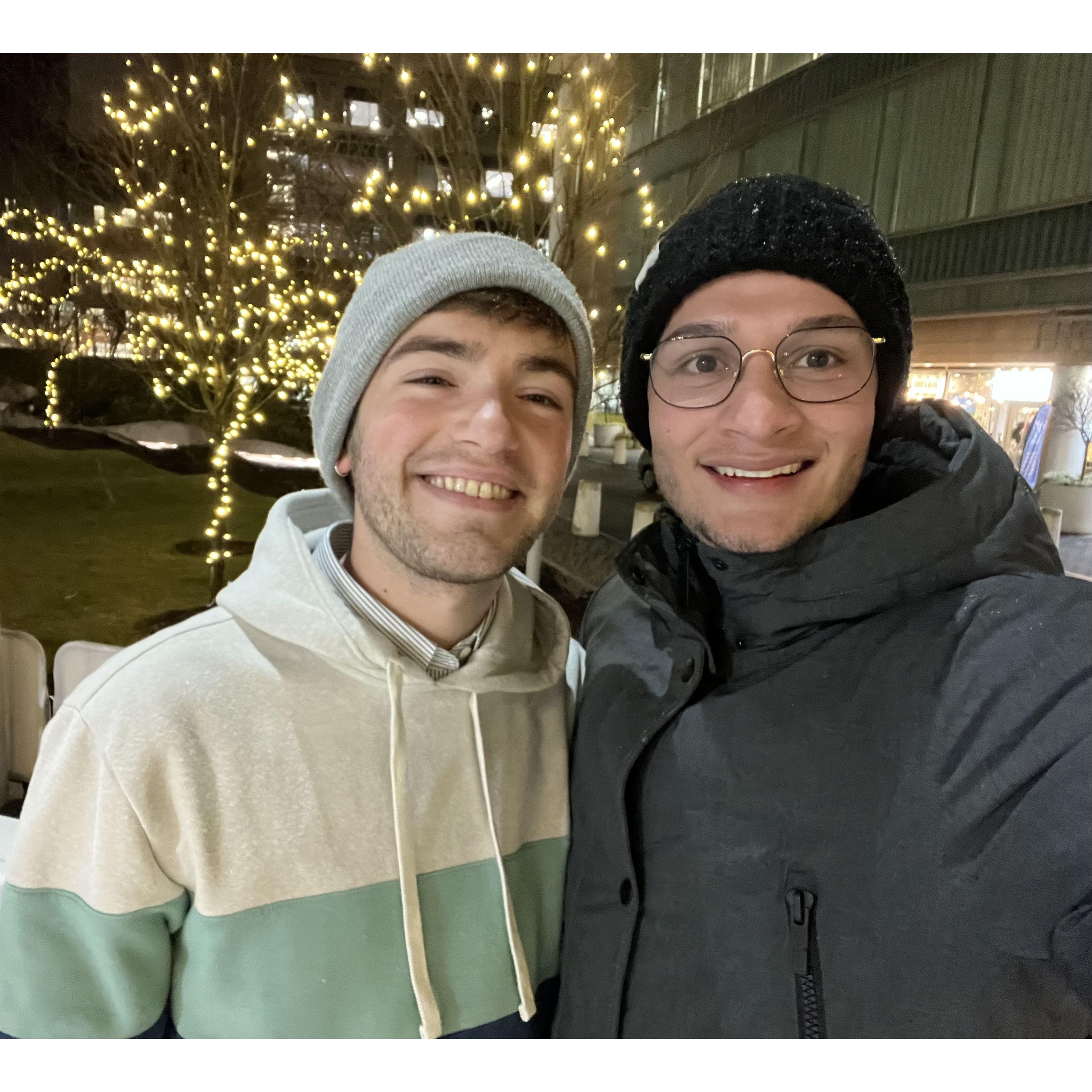 We met in January // Nos conocimos en enero :)