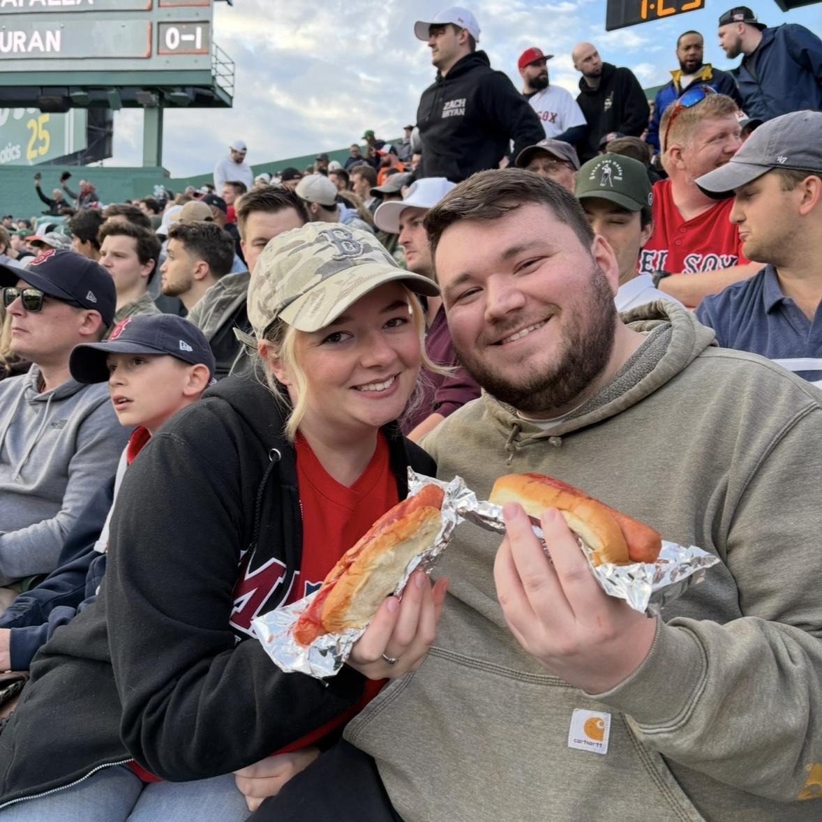 May 2025
Caitlin started working in orthopedics, Matt continued to work with Gale. We enjoyed our summer full of festivities without worrying about school.