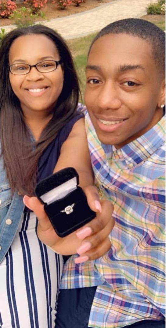 The Wedding Website of Courtney Ford and Ken'Darius Franklin