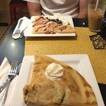 Chez Elle Crêperie and Coffeehouse