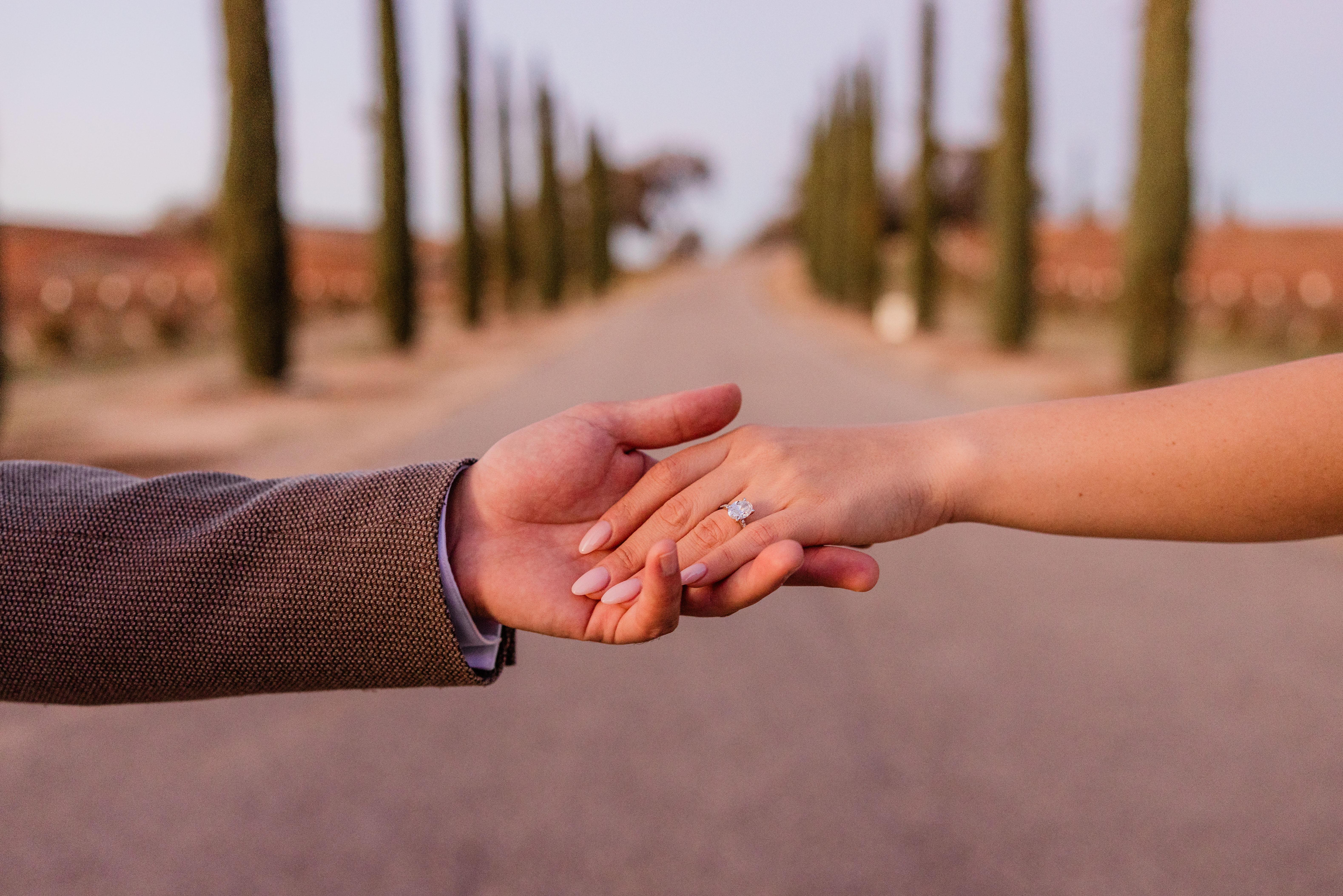 f059b698-1edc-47c2-a652-6ec625da5271