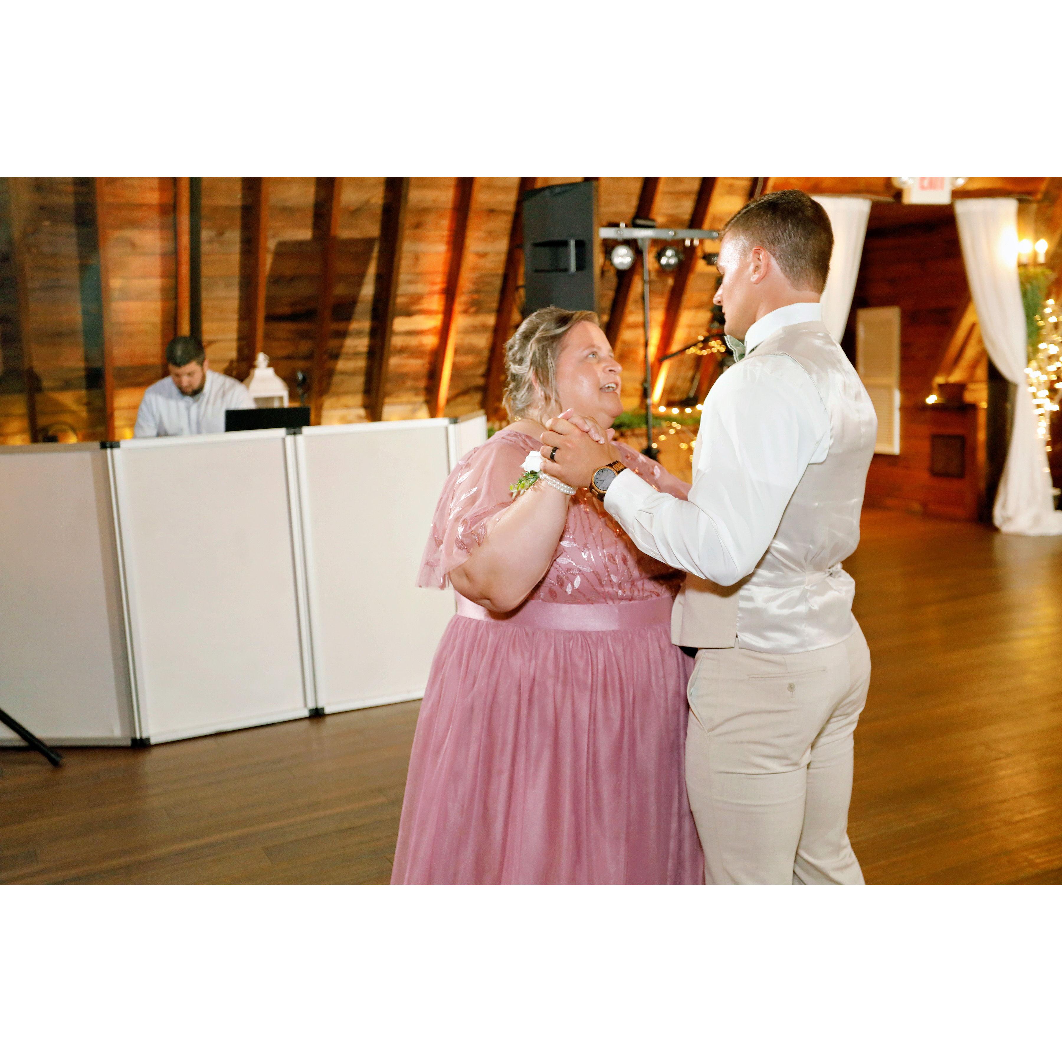 Special Dances - https://photos.app.goo.gl/JP2qiCjrmo7bM8nN6
