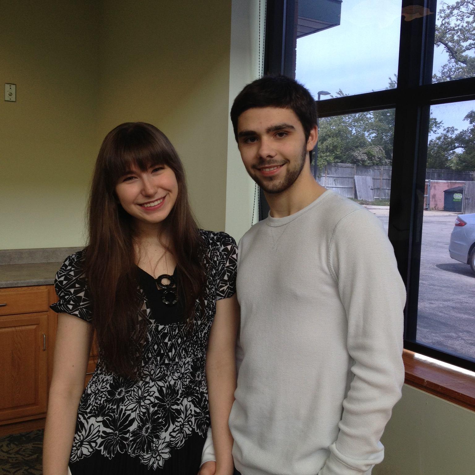 First “we’re dating” pic