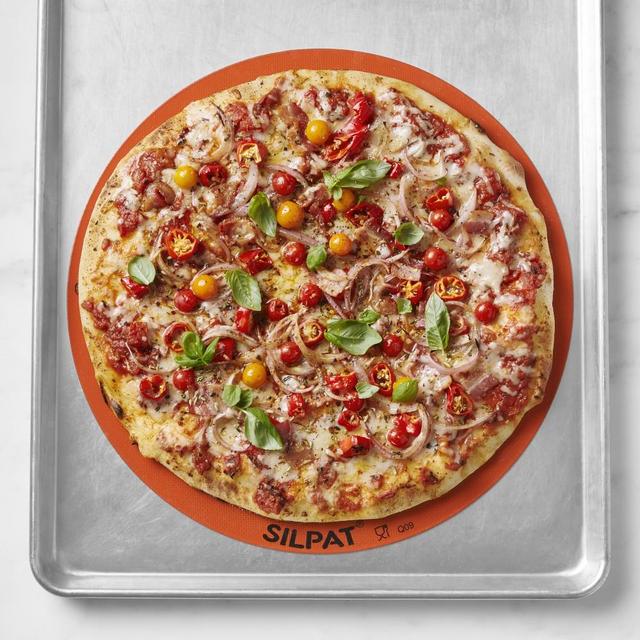 Silpat Nonstick Boulangerie Perforated Crisping Round Pizza Mat, 16"