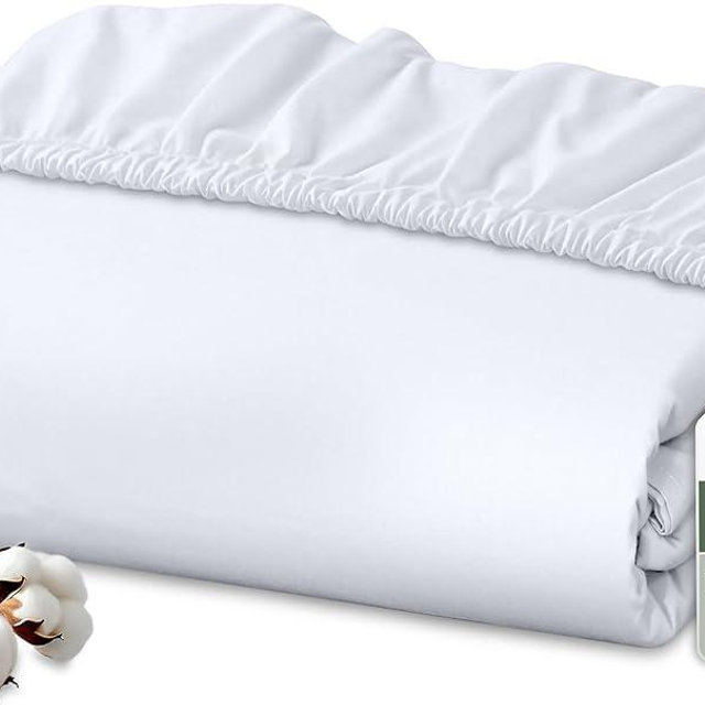 Royale Linens 100% Organic Cotton Fitted Sheet - Percale Weave - Super Soft Deep Pocket Bottom Sheets - White Elastic Sheet Queen Size - Queen Fitted Sheets Only - (60"x80"+15", White)