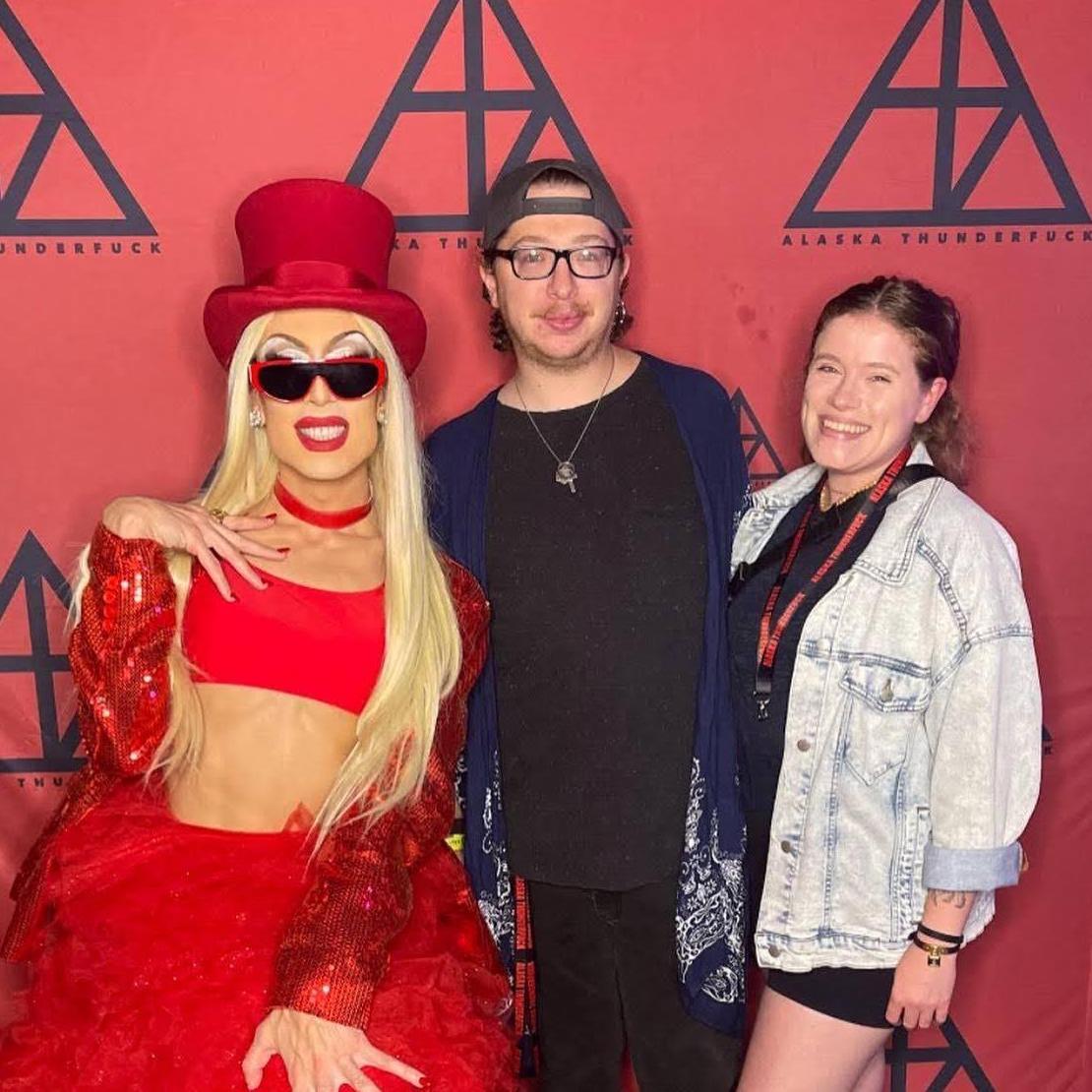 Lady's and Gentlehumans....HER (Ms. Alaska Thunderfuck 5000)