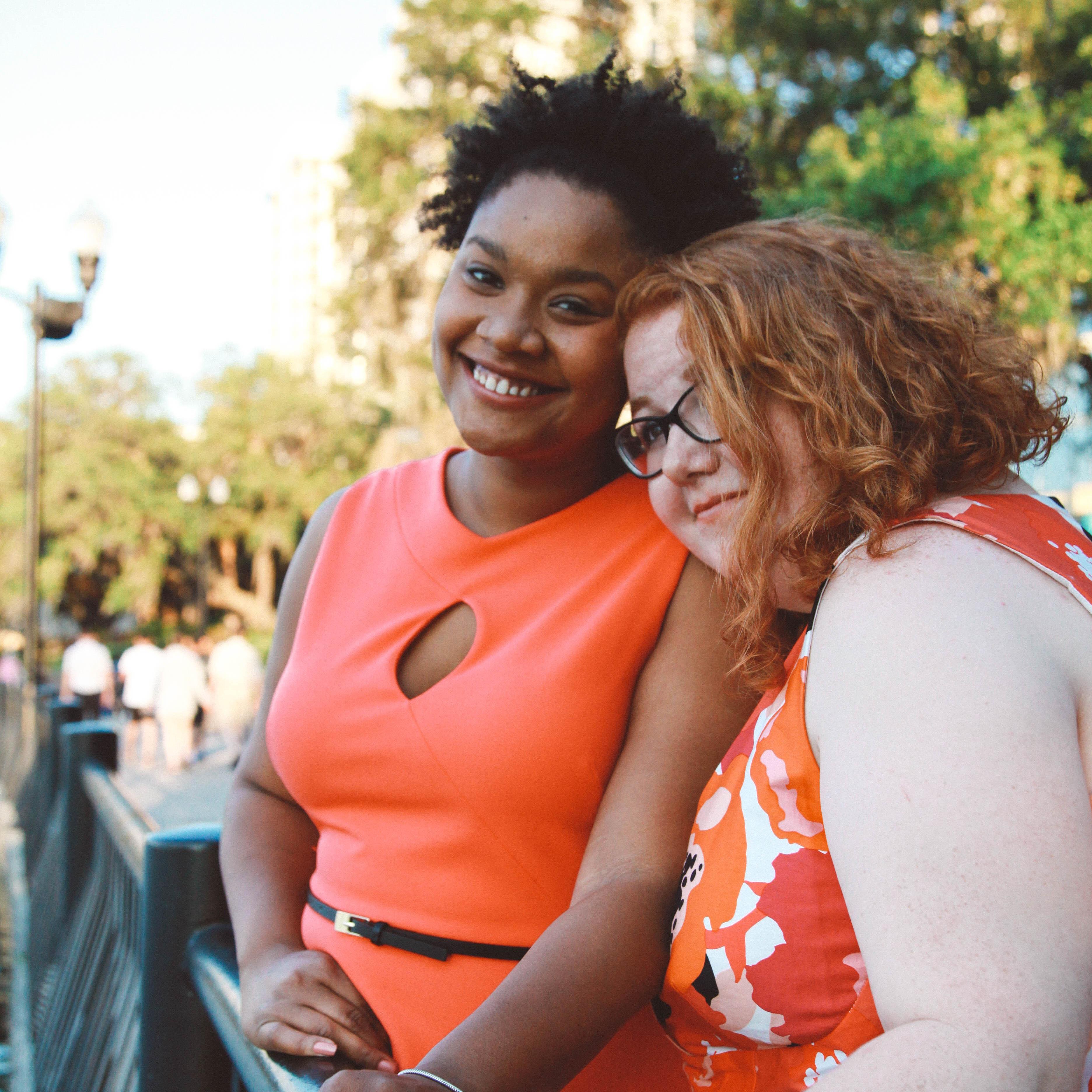 Engagement pictures at Lake Eola!
